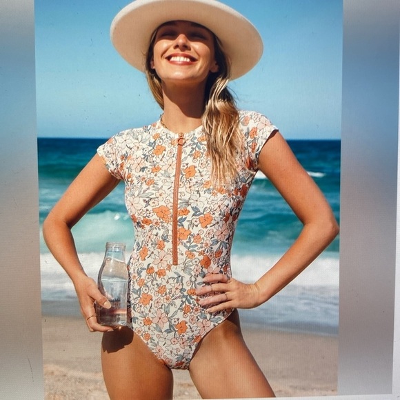 NWT CUPSHE floral zip front swimsuit Womens L Black/White bathing suit modest - Picture 2 of 12